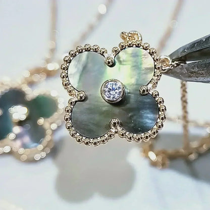 [moco jewelrys]CLOVER 15MM DIAMOND AND MOTHER-OF-GREY NECKLACE