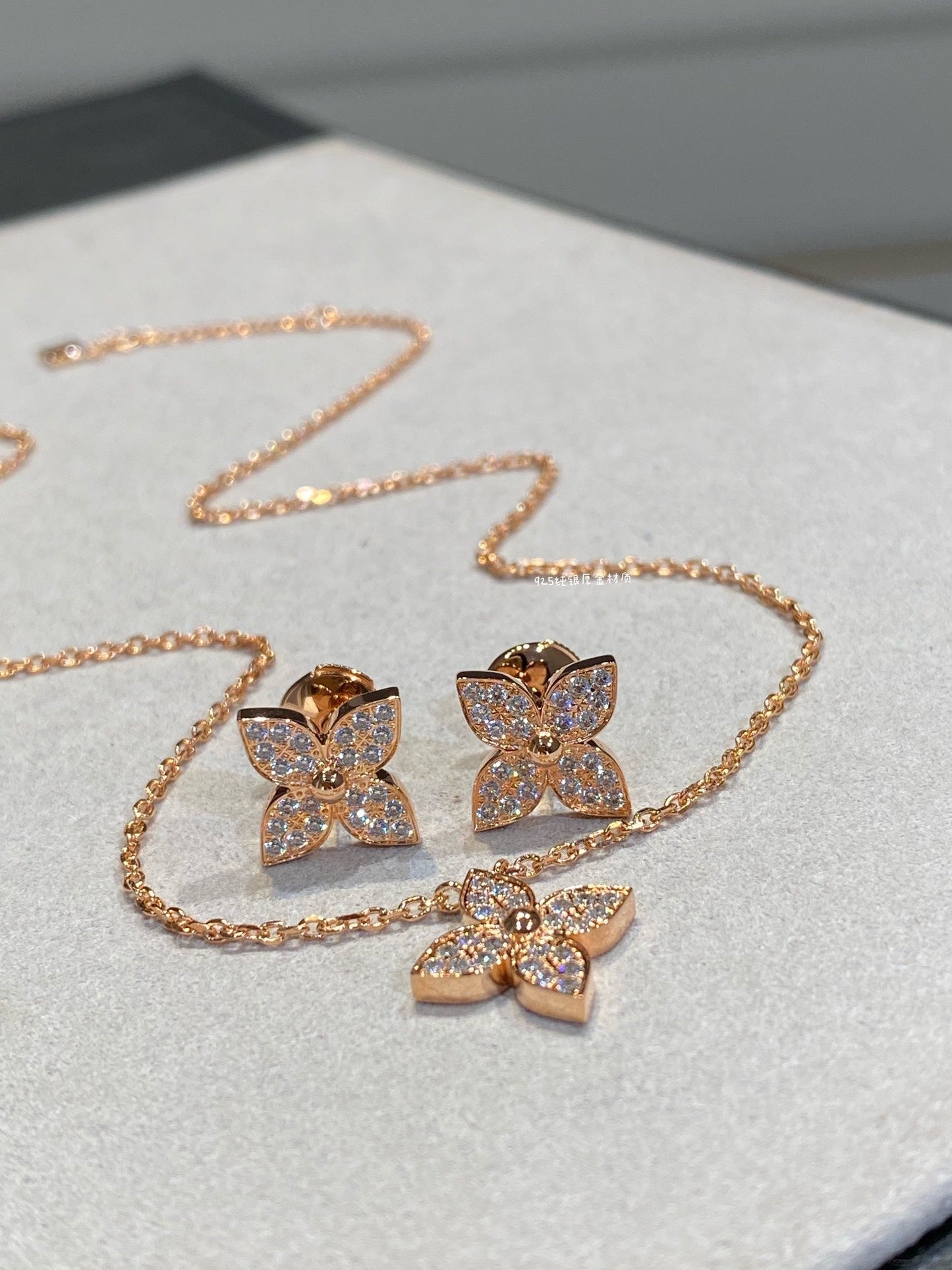 [moco jewelrys]STAR DIAMOND NECKALCE