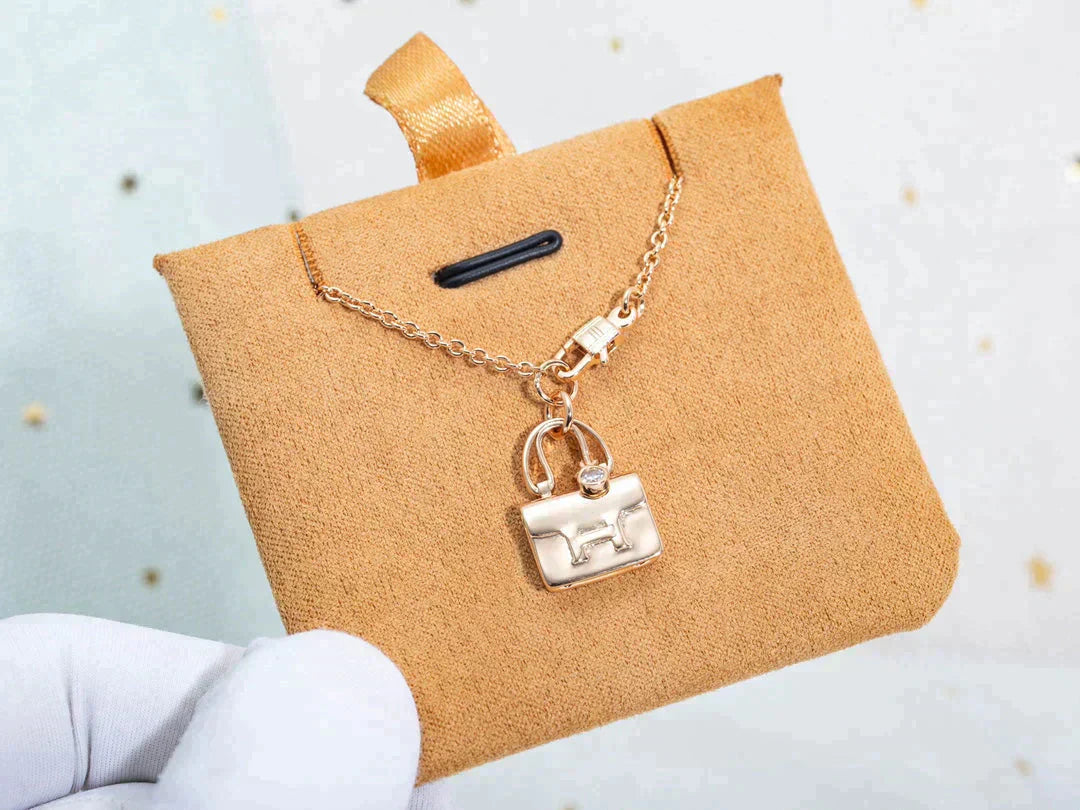 [moco jewelrys]AMULETTE PEDANT ROSE GOLD NECKLACE