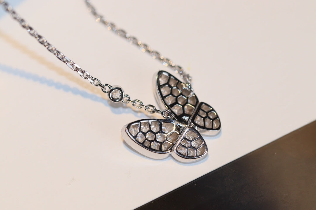 [moco jewelrys]BUTTERFLY DIAMOND NECKLACE