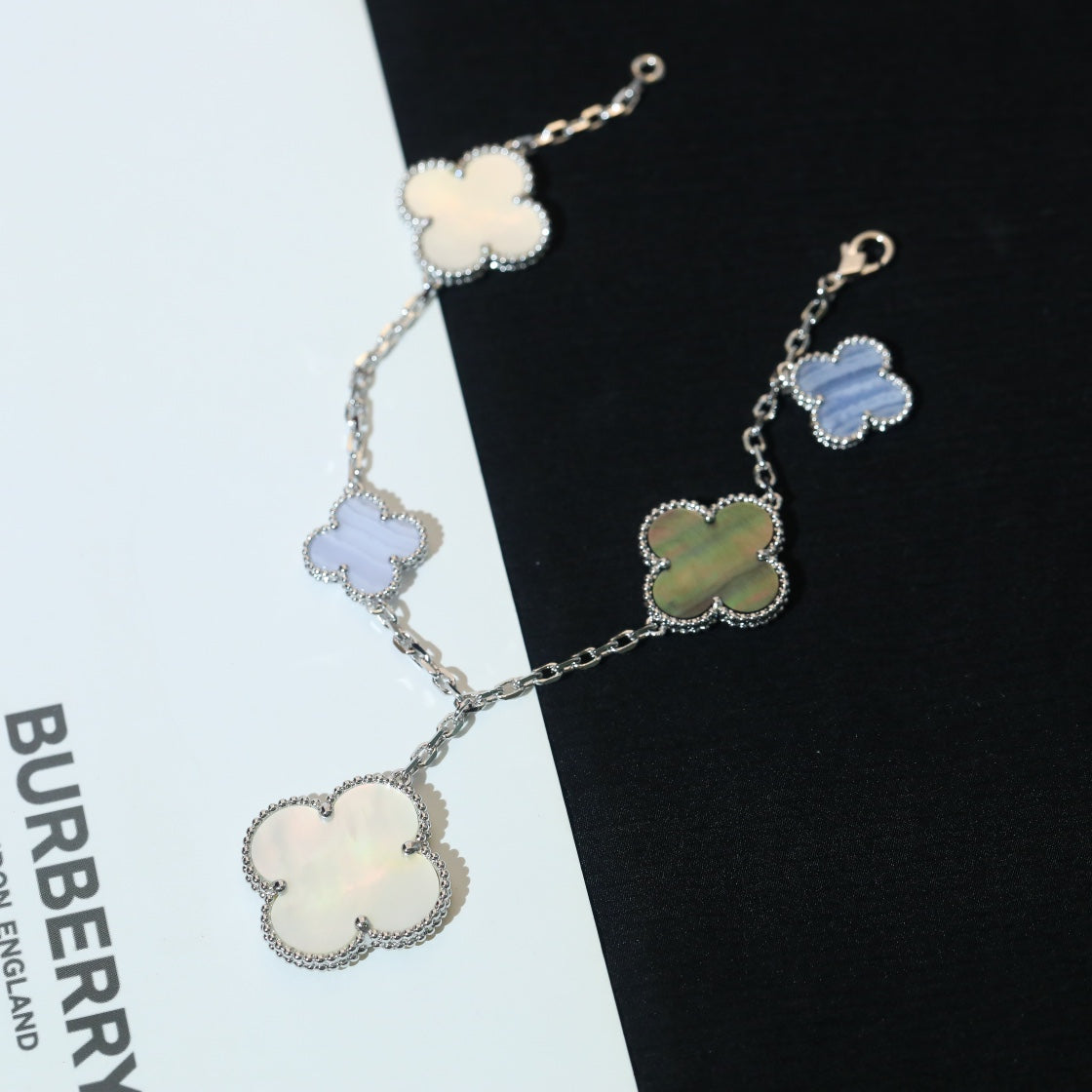 [moco jewelrys]CLOVER BRACELET 5 MOTIFS MOP CHALCEDONY SILVER