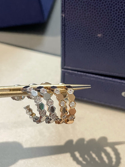 [moco jewelrys]Hollow Design Four-Leaf Clover Flower Shape Ring