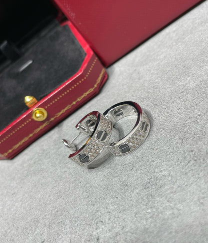 [moco jewelrys]LOVE CERAMIC DIAMOND PAVED SILVER EARRINGS