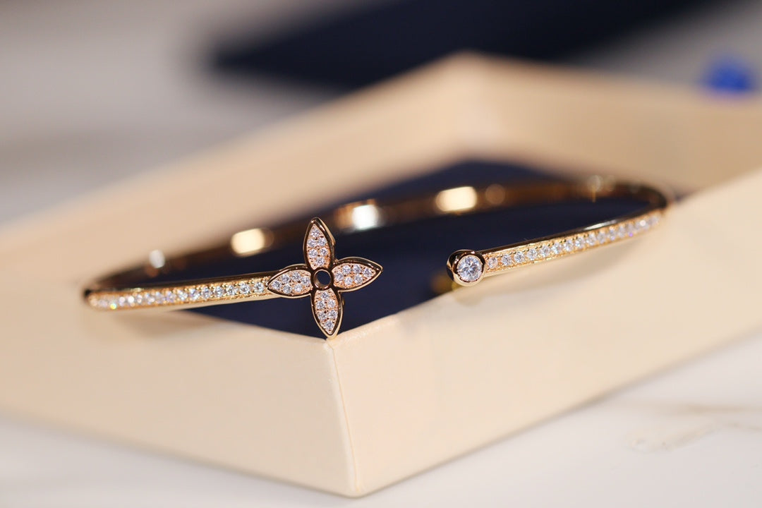 [moco jewelrys]IDYLLE GOLD OPEN BRACELET DIAMOND PAVED