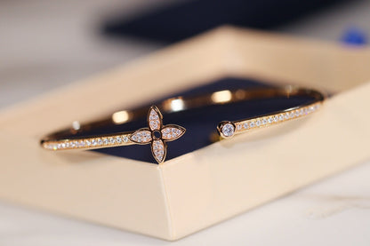 [moco jewelrys]IDYLLE GOLD OPEN BRACELET DIAMOND PAVED