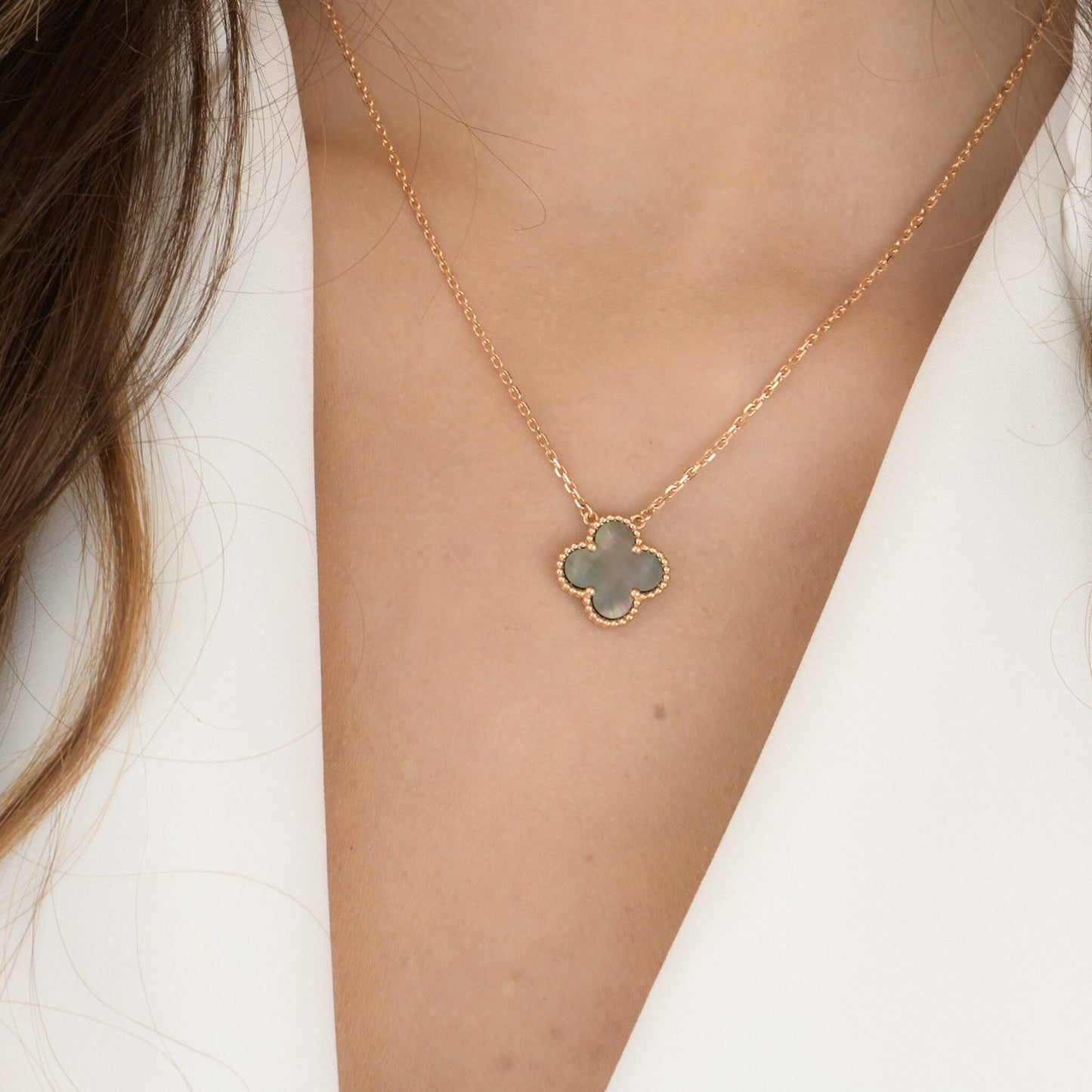 [moco jewelrys]CLOVER 15MM  GRAY MOTHER OF PEARL NECKLACE