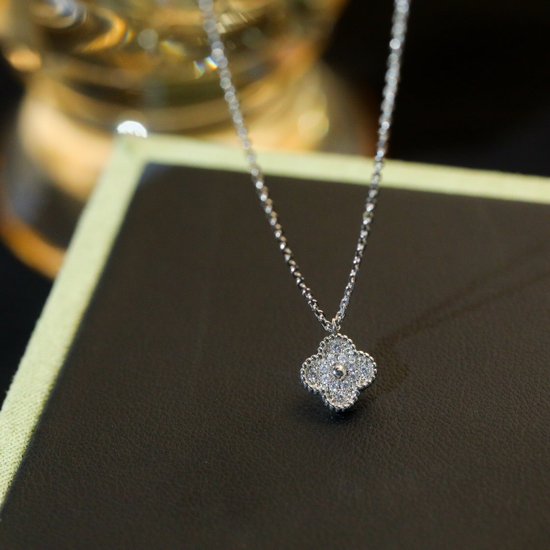 [moco jewelrys]CLOVER MINI 9.5MM PENDANT DIAMOND NECKLACE