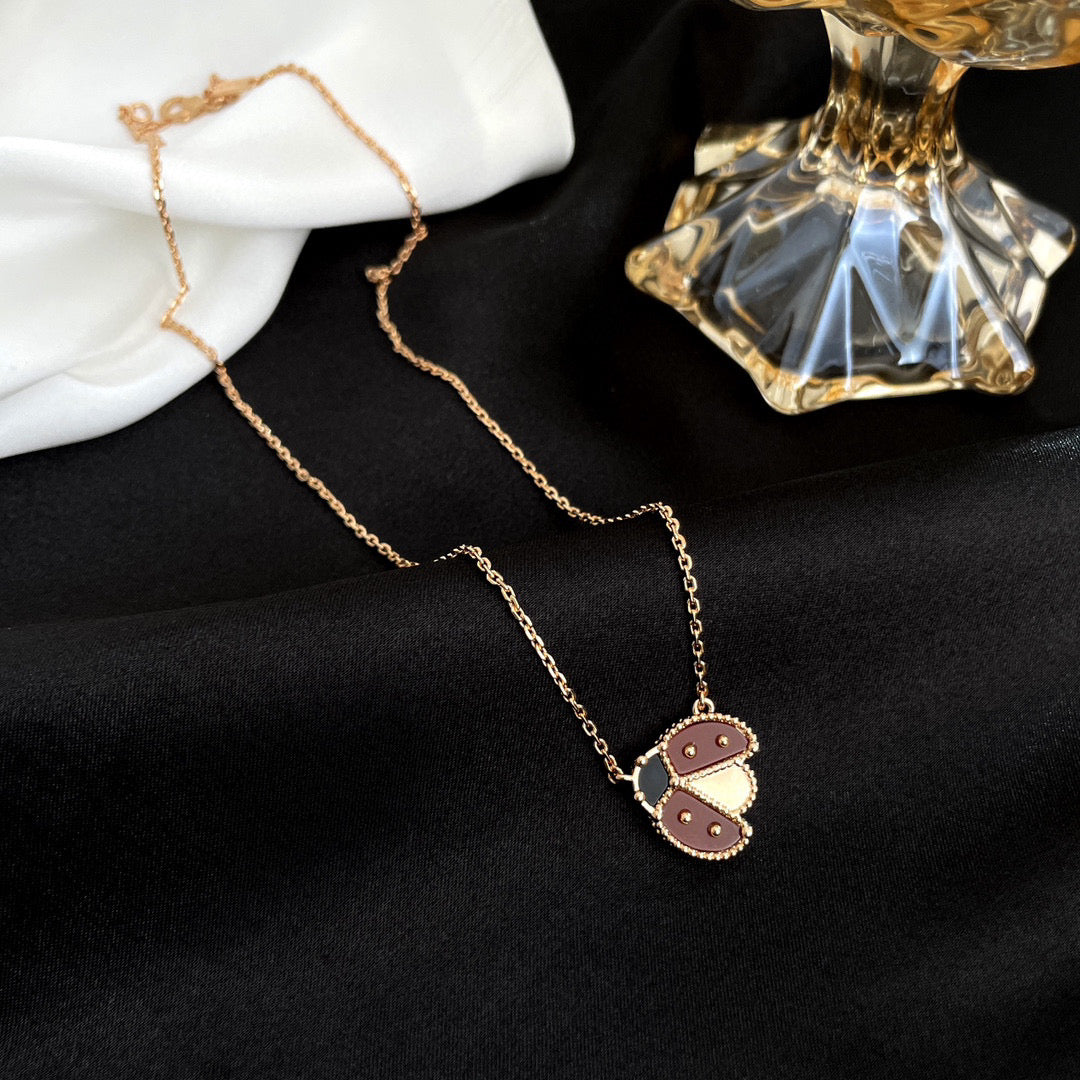 [moco jewelrys]LUCKY  CARNELIANS LADYBUG NECKLACE