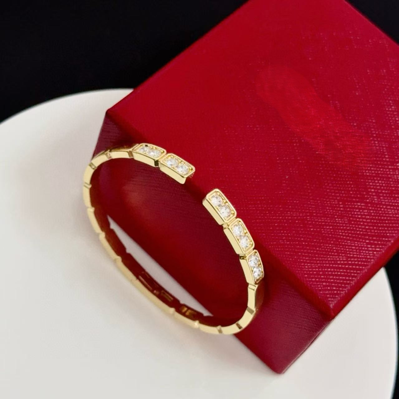 [Moco jewelrys]LOVE DIAMOND OPEN  BRACELET