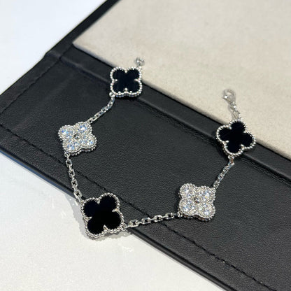 [Moco jewelrys] CLOVER 5 MOTIF ONYXS BRACELET COLLECTION