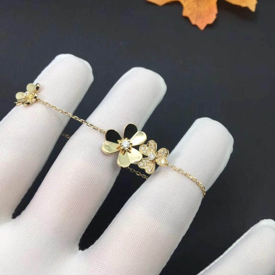 [moco jewelrys]FRIVOLE GOLD 5 FLOWERS BRACELET