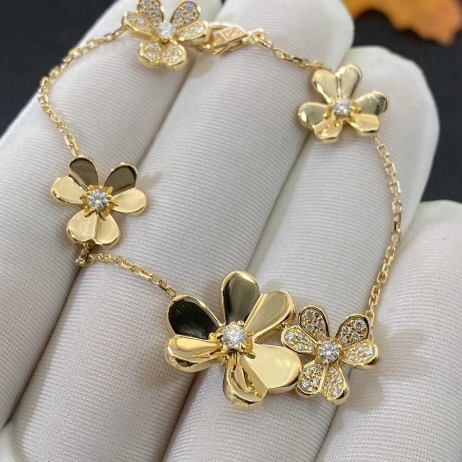 [moco jewelrys]FRIVOLE GOLD 5 FLOWERS BRACELET