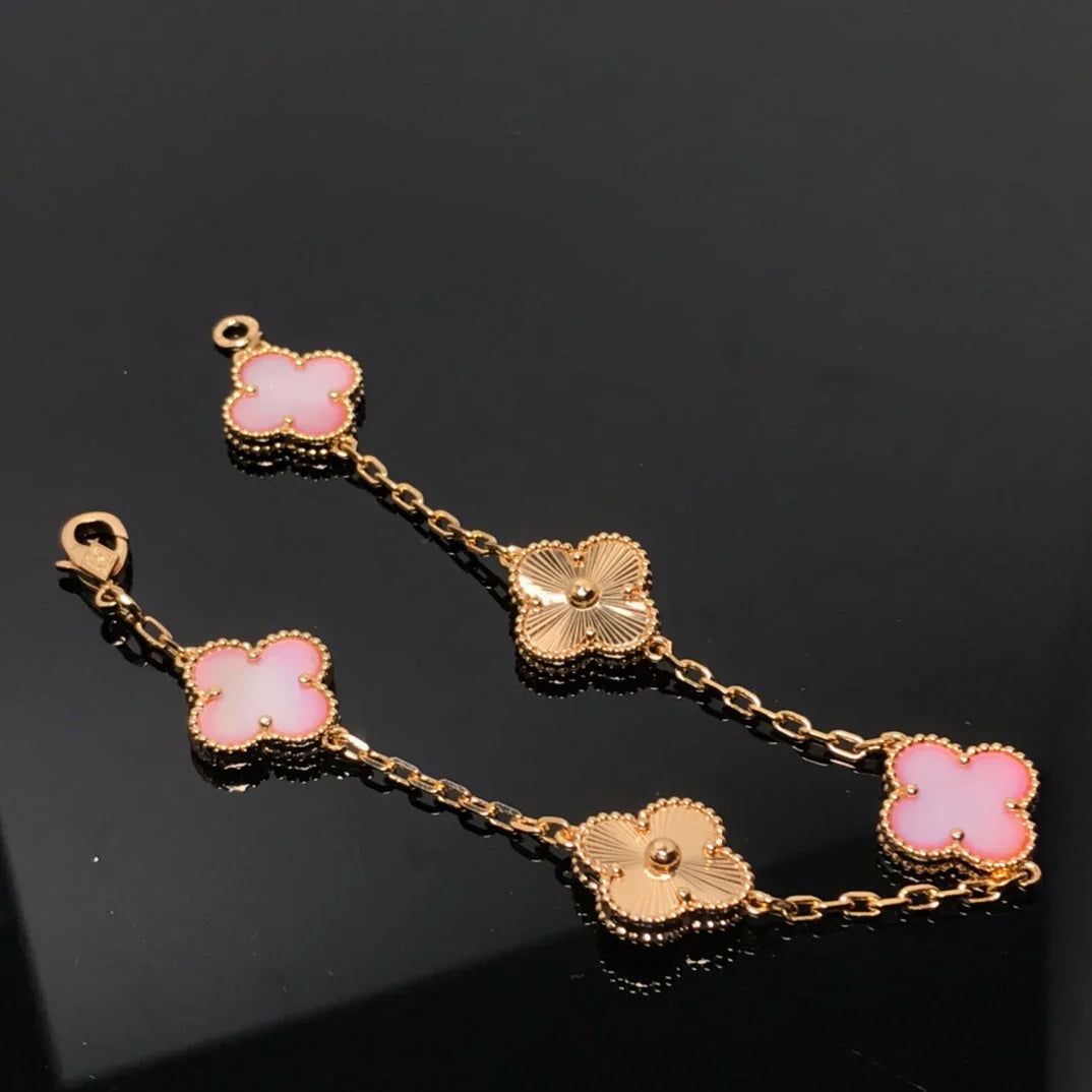 [Moco jewelrys] CLOVER 5 MOTIFS  PINK MOP BRACELET COLLECTION